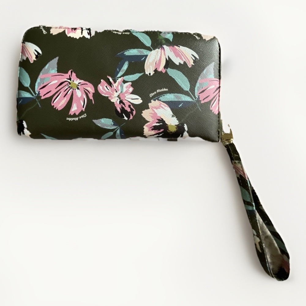 Steve Madden‎ Floral Zip-Around Wallet/Wristlet EUC - Picture 4 of 10